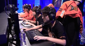 外媒战力榜出炉：T1稳居榜首，LPL三队跻身前五